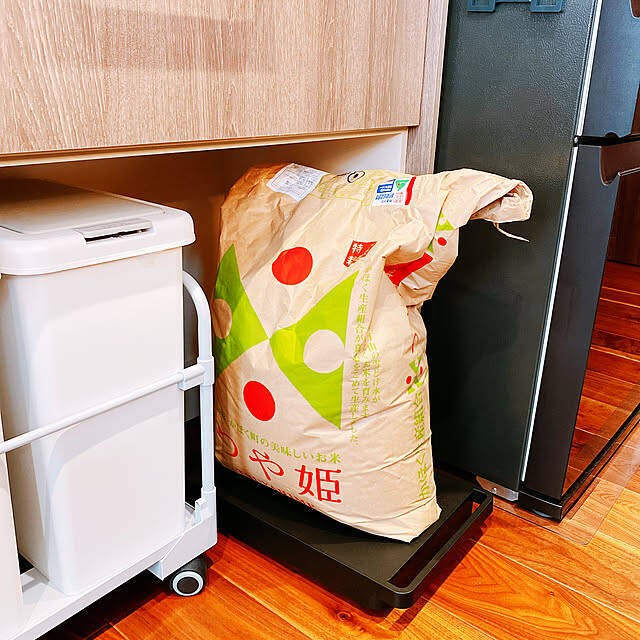 移動ラクラクで掃除もしやすい♪キャスター台＆台車の活用アイディア