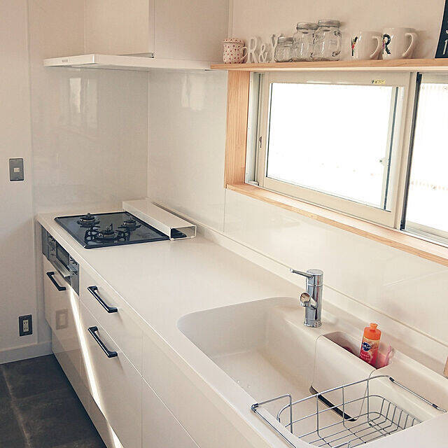 「海を感じるインテリアに合う、白くシンプルな私らしいキッチン」 by rienbo0510さん