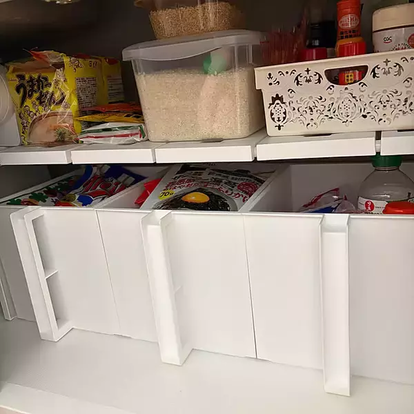 「観音開きタイプも引き出し収納もおまかせ！ニトリのアイテムでシンク下の収納を快適化」の画像