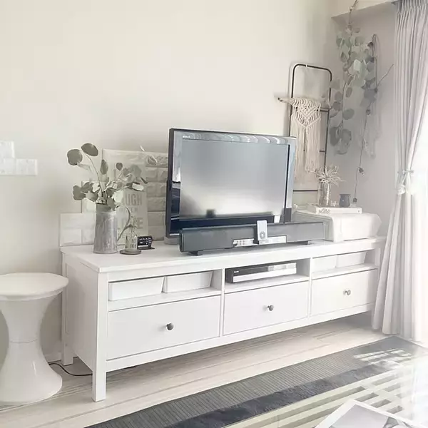 「テレビまわりをお気に入り空間に♡自分好みのお部屋づくりが叶うIKEAのテレビ台」の画像