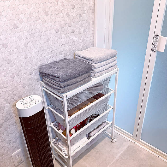 清潔感を保ちながら使いやすくすっきりした空間に♪洗面所のタオル収納10選