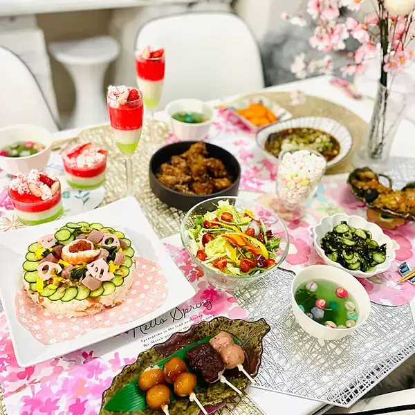 「3つのパターン別にチェック♡ひな祭りのテーブルコーディネート集」の画像