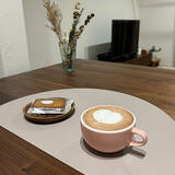 「「どんな飲み物も美しく映える、シンプルで温かいORIGAMIのマグカップ 」by kyoko さん」の画像1