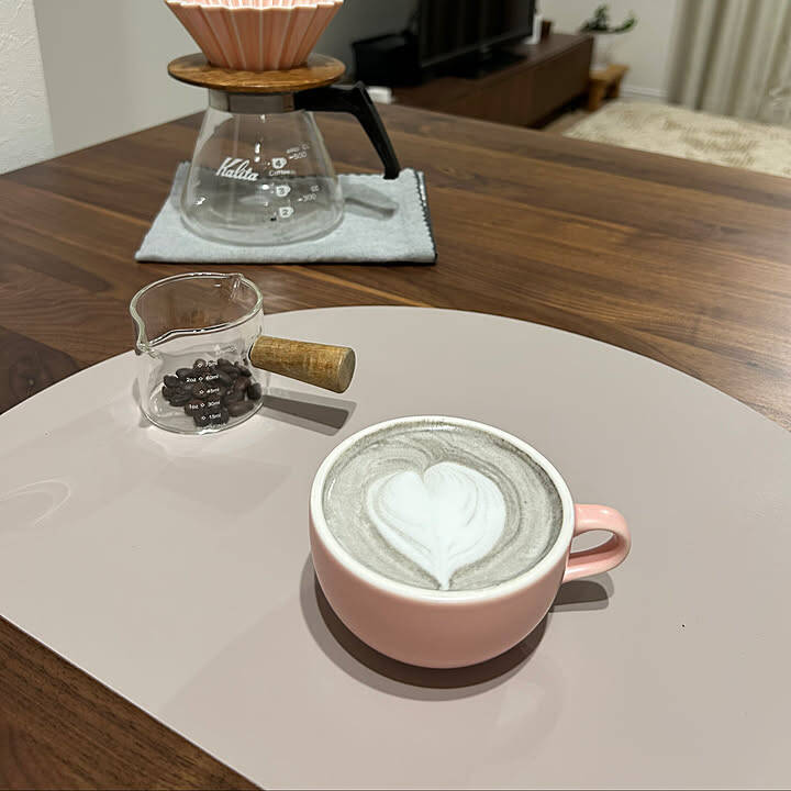 「どんな飲み物も美しく映える、シンプルで温かいORIGAMIのマグカップ 」by kyoko さん