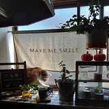 「窓にも目隠しにも使える！デザイン豊富なセリアのカフェカーテン」の画像2