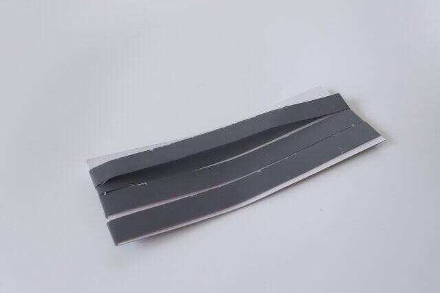 ダイソーで良いの売ってるよ～！通勤通学も安心！持ち物に貼っておきたいテープ