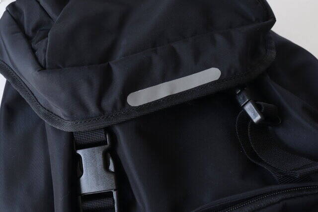 ダイソーで良いの売ってるよ～！通勤通学も安心！持ち物に貼っておきたいテープ