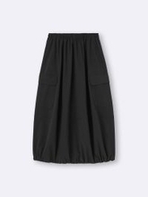 値下げで990円も！悩んだ朝はGUの「黒スカート」はいときゃ大丈夫！今すぐ買いたい本命5選