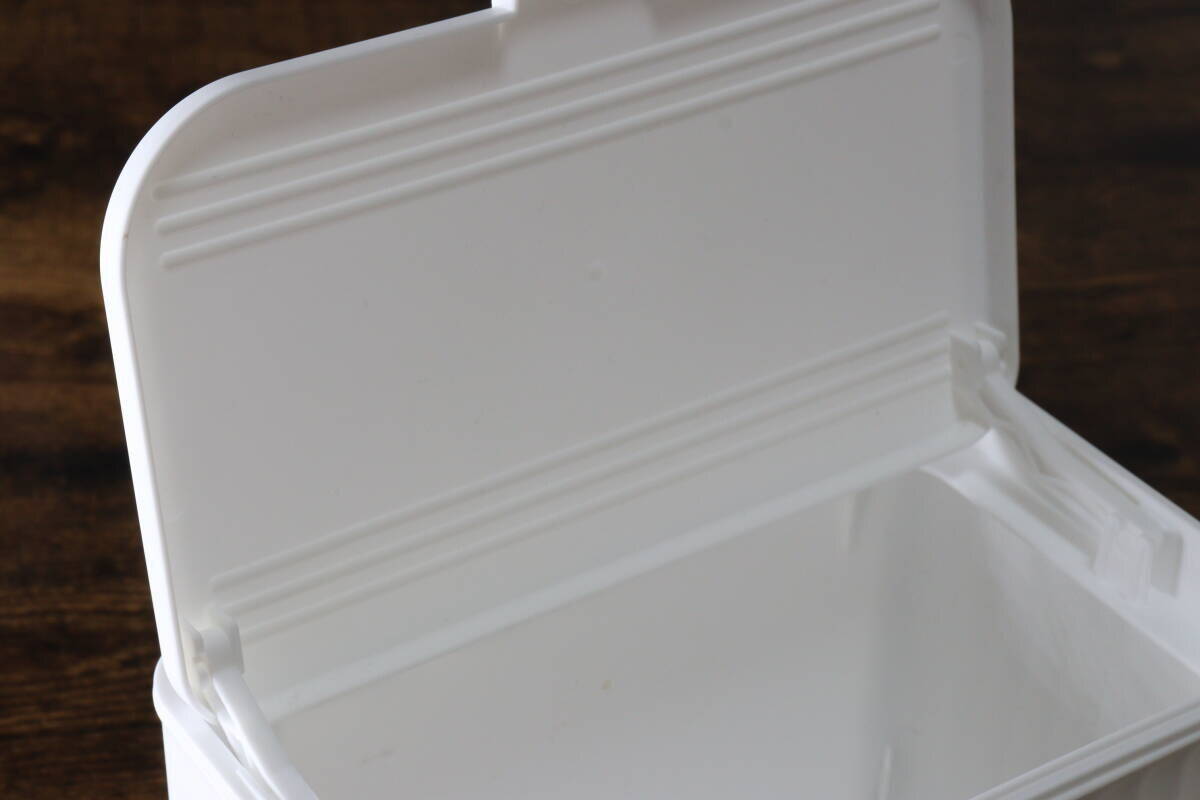 凄いゴミ箱が出た！手前に空くからストレスフリー！すっきり使える100均アイデアグッズ