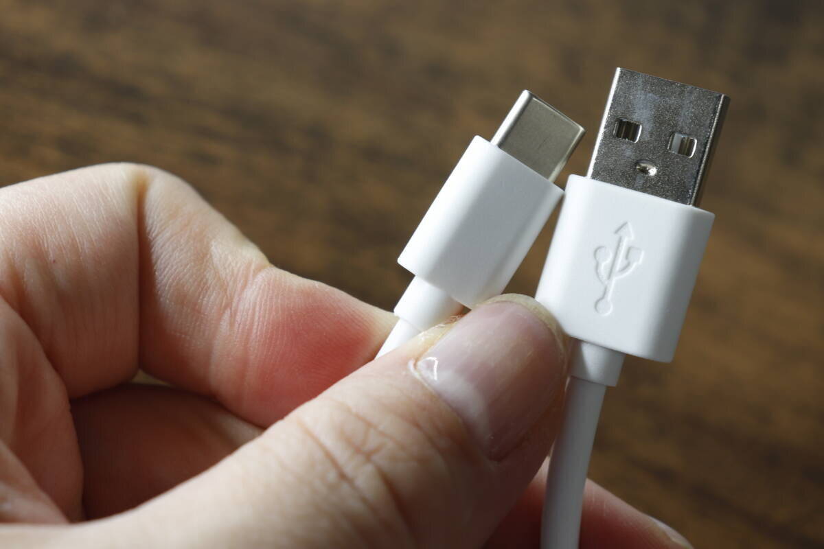 ダイソーでも買えるの？！1000円は覚悟してたのに！思わず飛びついた家電小物を試してみた