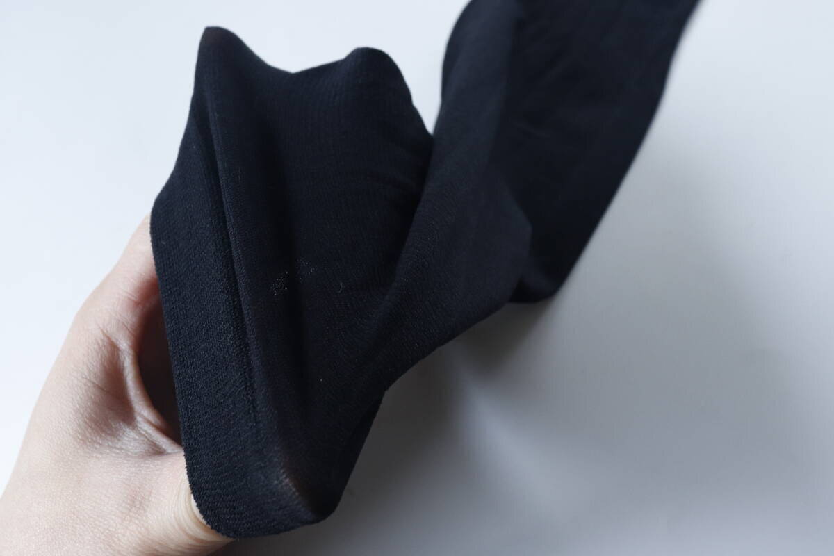 「日焼け止め塗り直すより楽！」手軽に対策できる100均のアームカバー