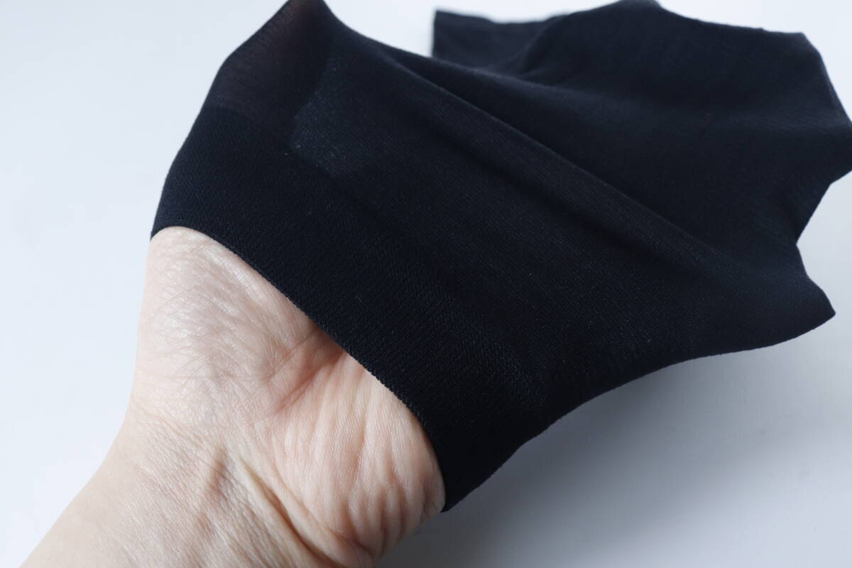 「日焼け止め塗り直すより楽！」手軽に対策できる100均のアームカバー