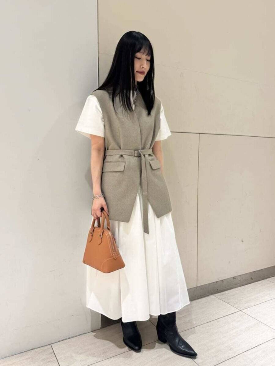 「白スカート」はこう着るのが正解！膨張させず垢抜ける♡最旬お手本コーデ5選