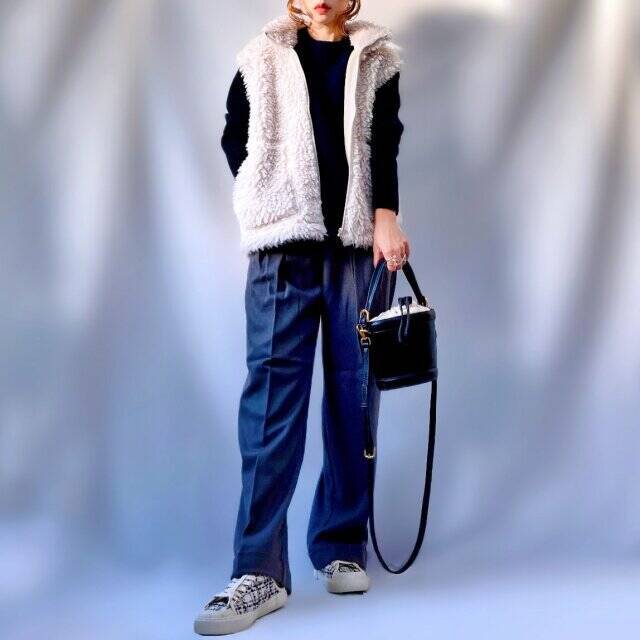 もうお値下げ？！今から"即"使えるGUのふわふわベストがめっちゃ安くなってる！