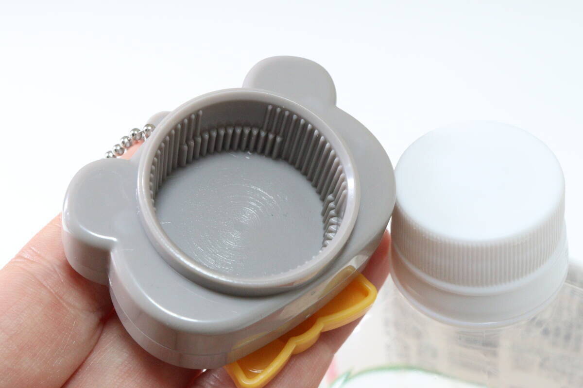 悩みが一発で解消！「ネイルしてても安心」「力いらずで楽」チャームみたいな100均便利グッズ