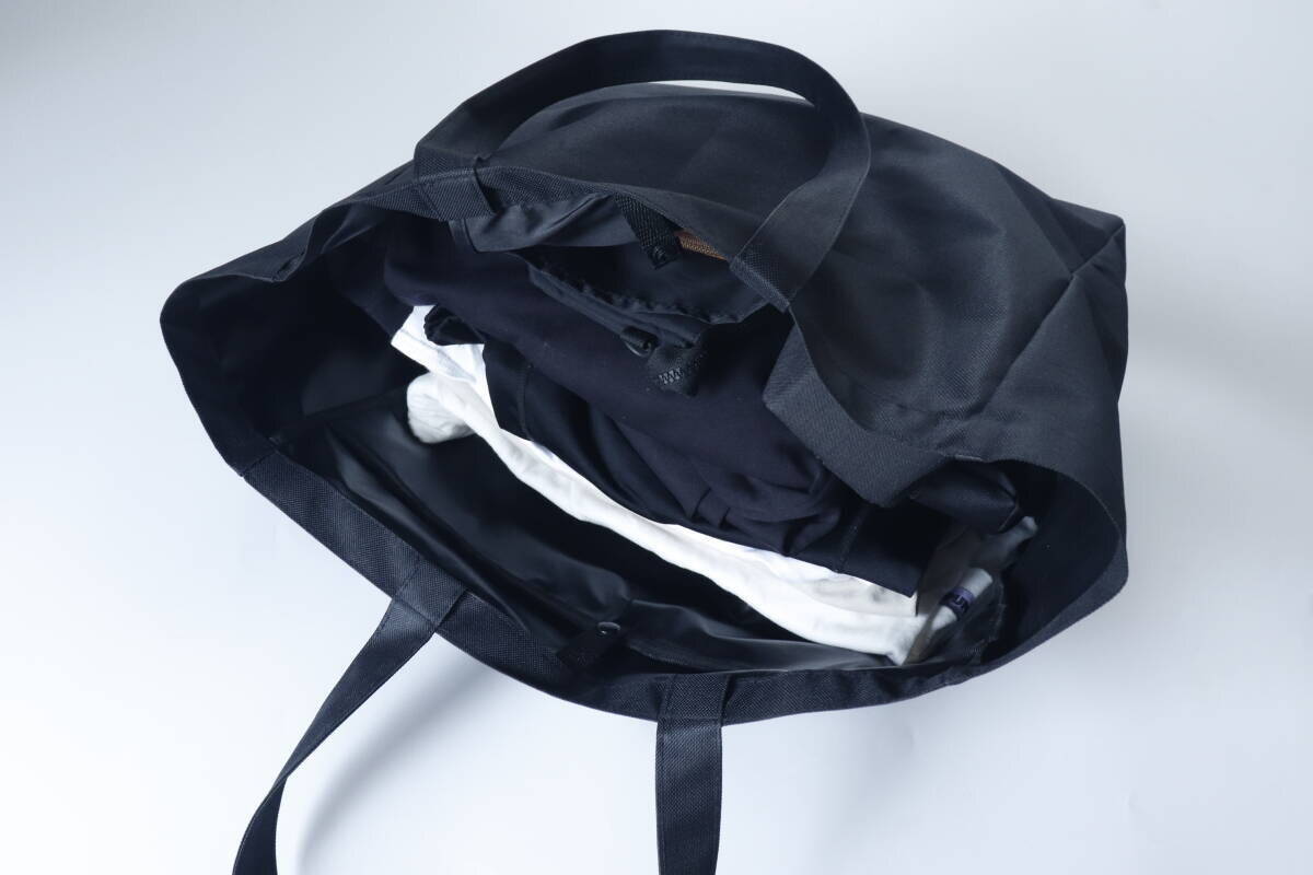 100均でいいの買っちゃった！「浮いたお金を旅費に回せる！」旅行に便利な大容量トートバッグ