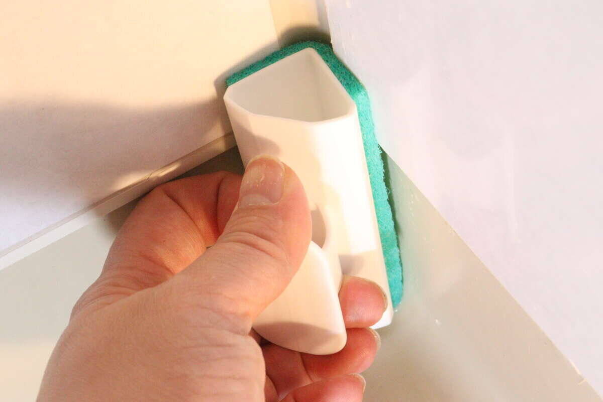 100均で角野卓造見つけてまた即買い！「やっぱ汚れ落ち凄いわ！」パケ買い大成功の掃除グッズ