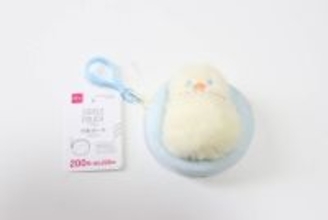 全然入らないやん…でも意外な収納に便利！デザインが良すぎる100均のキーホルダー型ポーチ