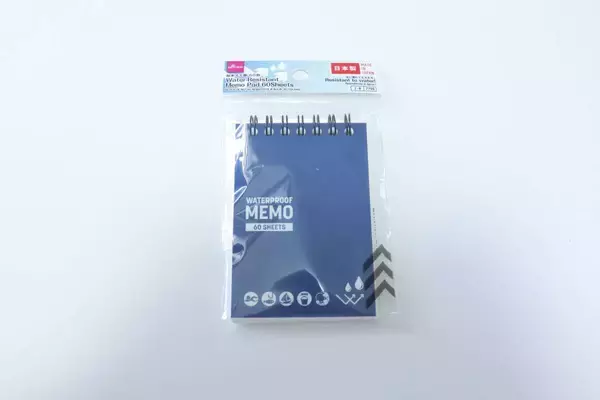 100均のコレ…こう見えて「石」なんです！普通の紙とは全然違う！超タフなメモ帳