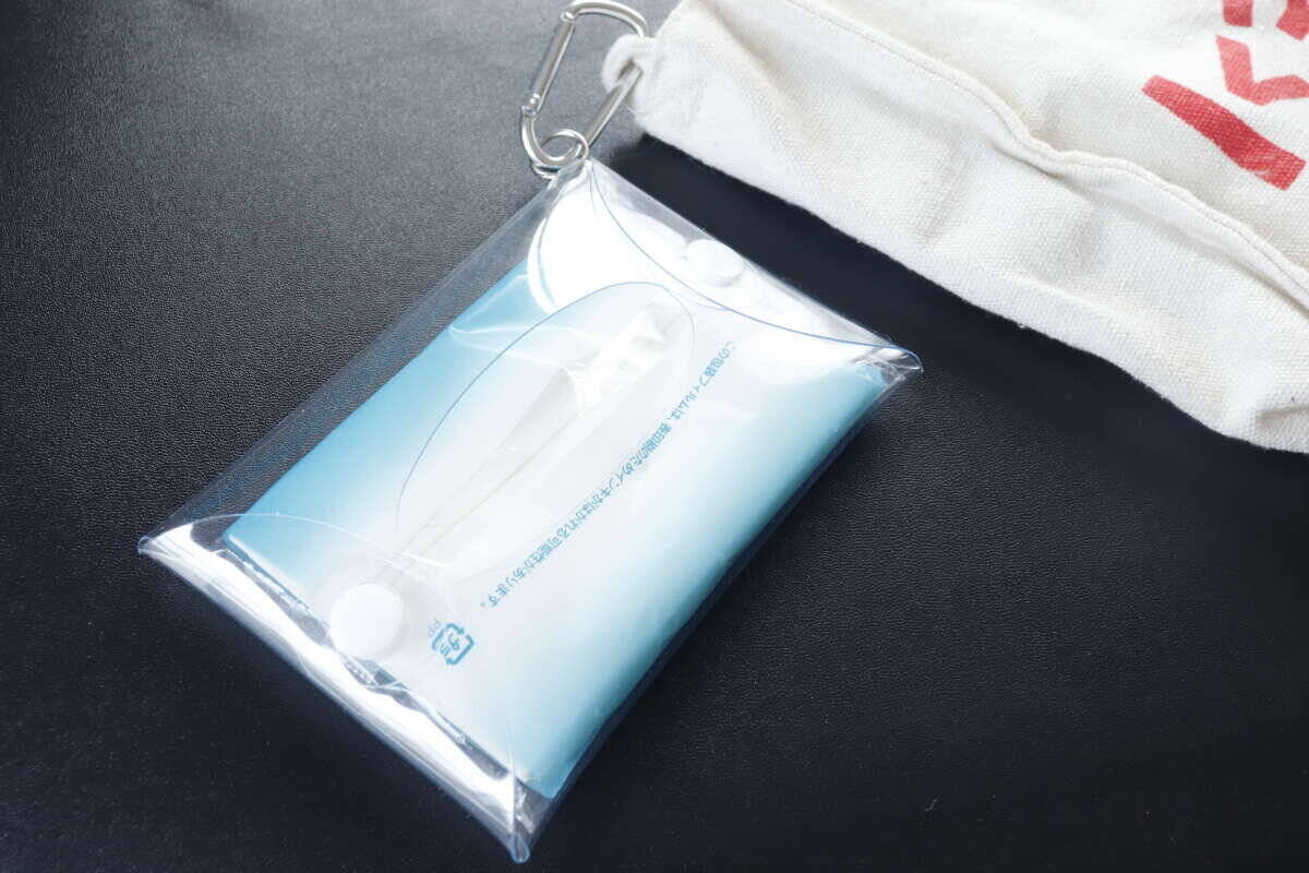 100均で見つけたポーチ…「こう見えて実は機能的！」バッグに付けるお守り的グッズ