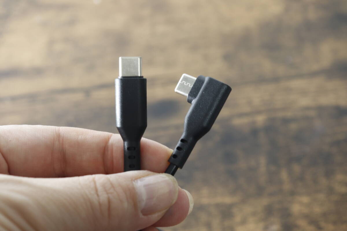 200円したけど買って良かった～！充電時の悩みを解消！快適度が上がるケーブル