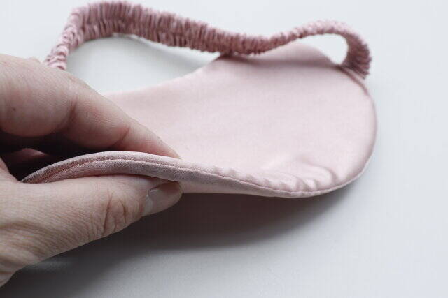 セリアさんコレ本当に100円？！高級感がハンパない♡見た目も使い心地も抜群な商品