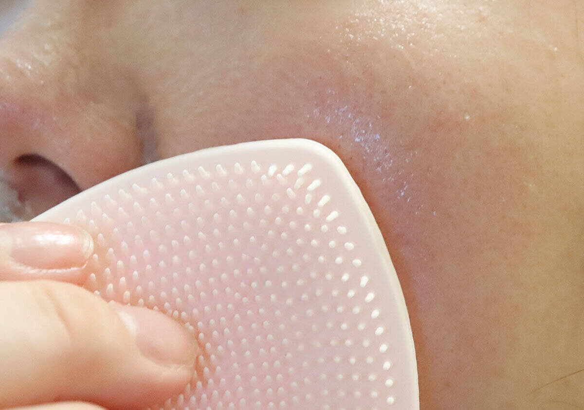パケ買いしたら大成功！スッキリ感にドハマりしちゃった♡意外と実用的な100均の美容グッズ
