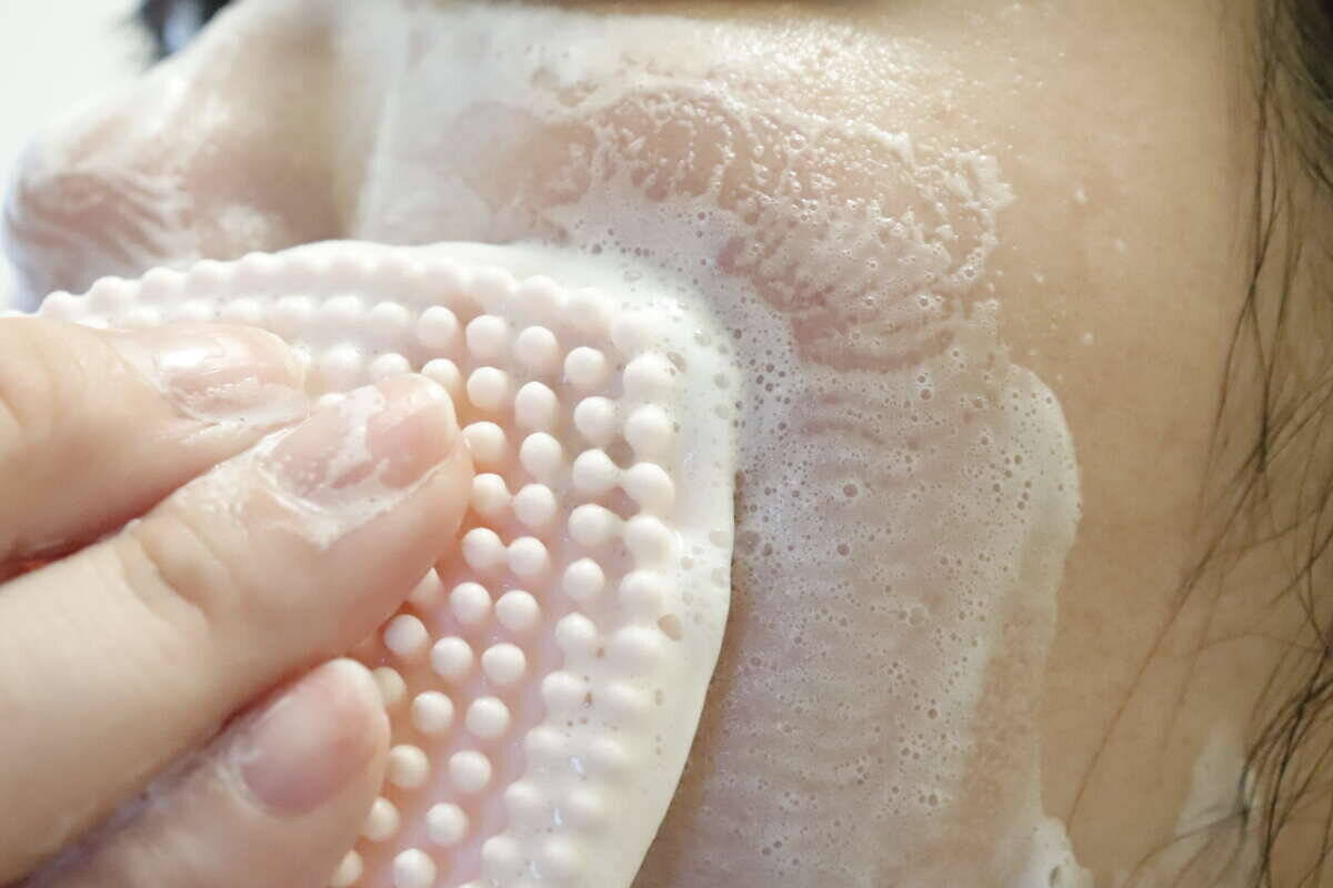 パケ買いしたら大成功！スッキリ感にドハマりしちゃった♡意外と実用的な100均の美容グッズ
