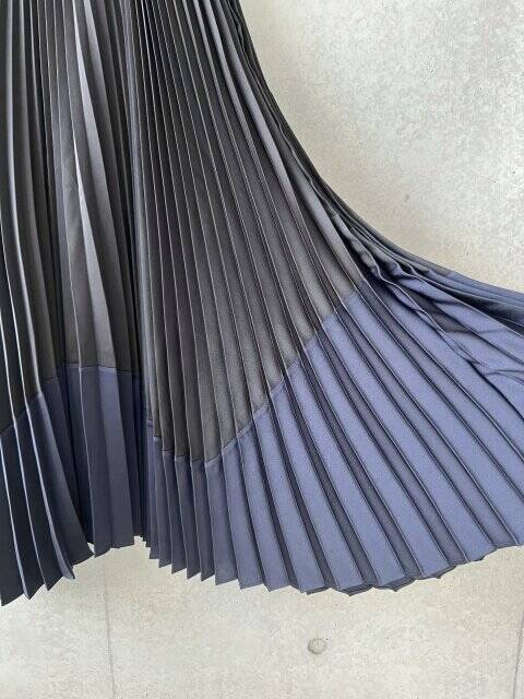 売り切れ前にユニクロへ！揺れ感が可愛すぎる♡買って損なしお値打ちスカート