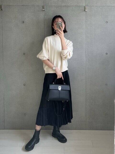 売り切れ前にユニクロへ！揺れ感が可愛すぎる♡買って損なしお値打ちスカート