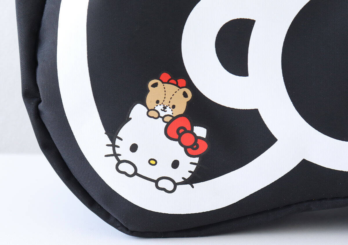 mini7月号の付録はモノトーンが大人可愛い♡見た目以上に入る！キティのリボン型ミニバッグ