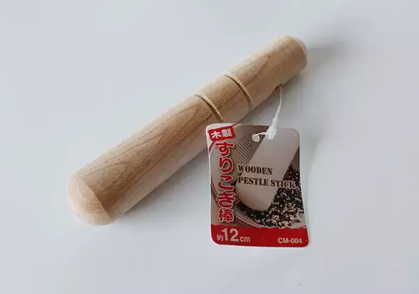 朗報♡キャンドゥにピッタリサイズ売ってるよ～！棒だけすり減って困ってた…キッチングッズ