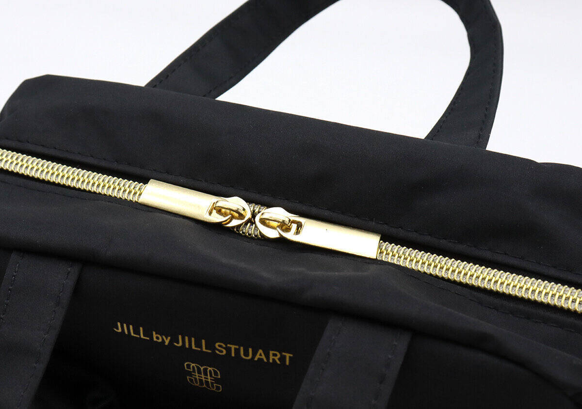 sweet5月号が付録とは思えない豪華さ！人気ブランドのポーチ＆晴雨兼用折りたたみ傘