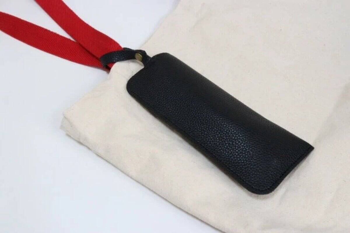 買わないと損！「長年の悩みが一発で解決！」使い心地アップする100均メガネグッズ5選