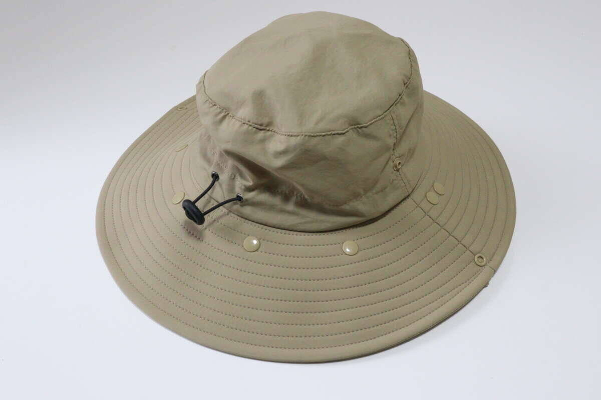 見つけたら即買って！広げてみると…？春夏に嬉しい秘密が隠された高機能な100均帽子