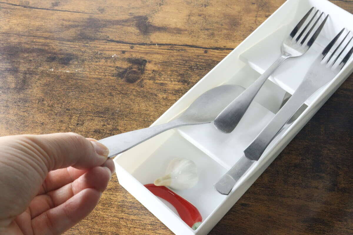 100均のケースがいい仕事してくれる！「目当てのモノが見つからない」ストレスを減らす収納