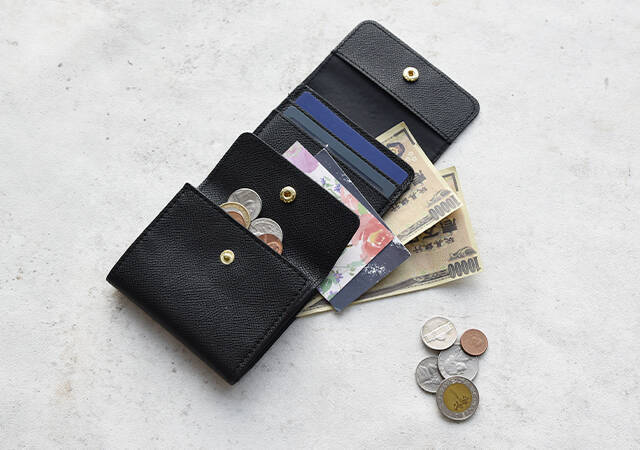 もはや事件レベルの豪華付録！財布の概念ぶっ飛んだ…！大人気ブランドの縦型ミニ財布♡