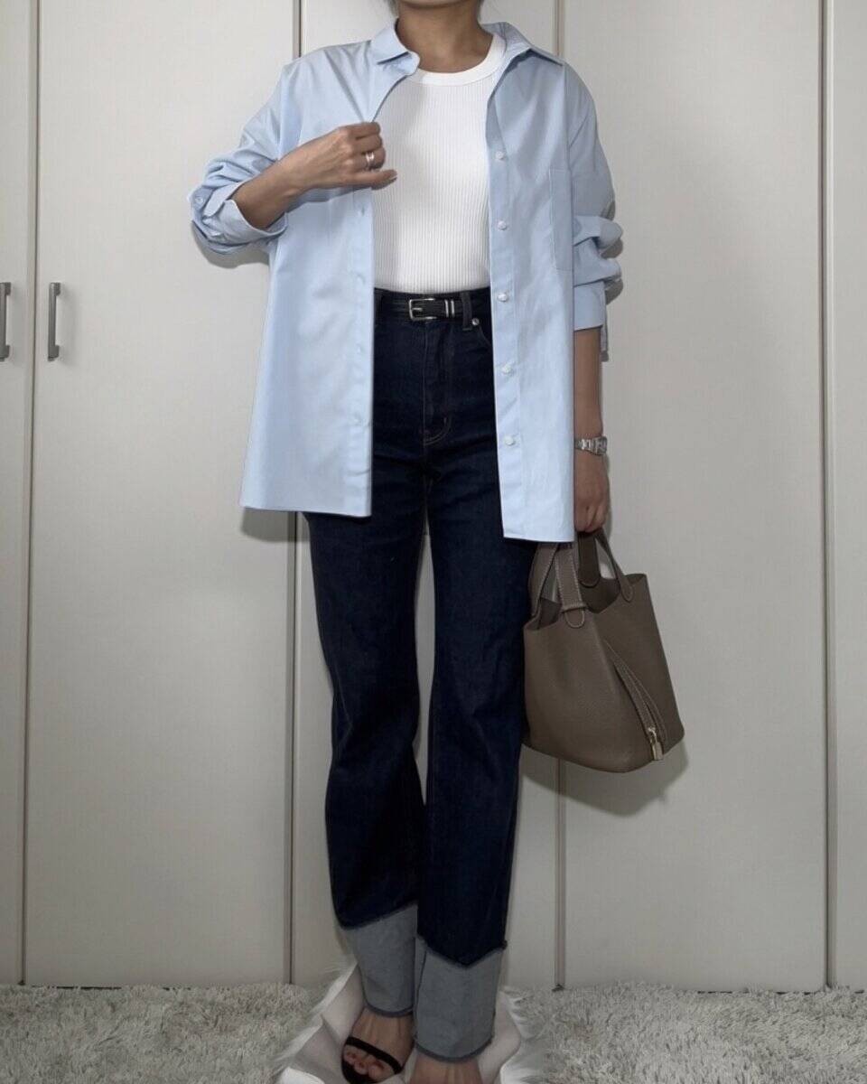 二の腕もお腹も隠せる大人カジュアル♡羽織るだけで上品見えする万能シャツの着回し3コーデ
