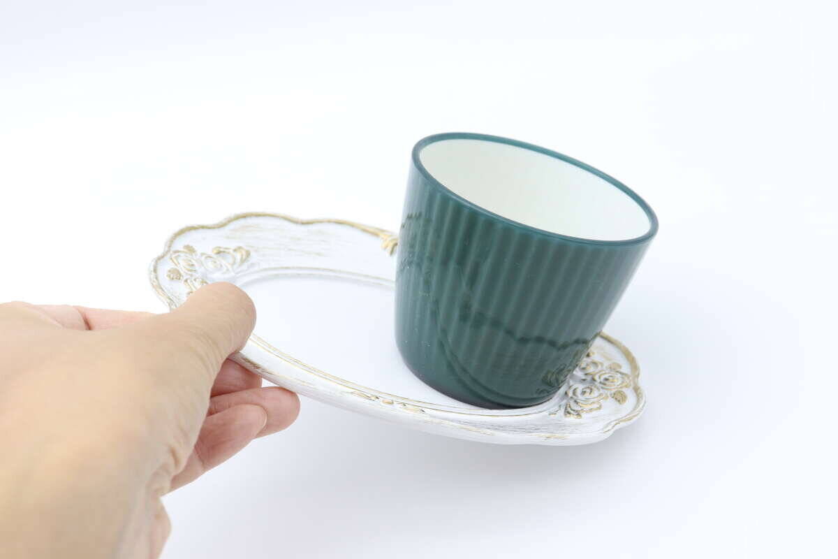 100均で買えるってマジか！ニトリで買ったら千円越えレベル！地味だけど高機能なトレー