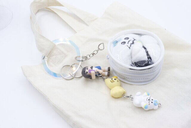 ダイソーさんこのタイプ待ってたよ♡また売り切れそう！可愛すぎるキーホルダー