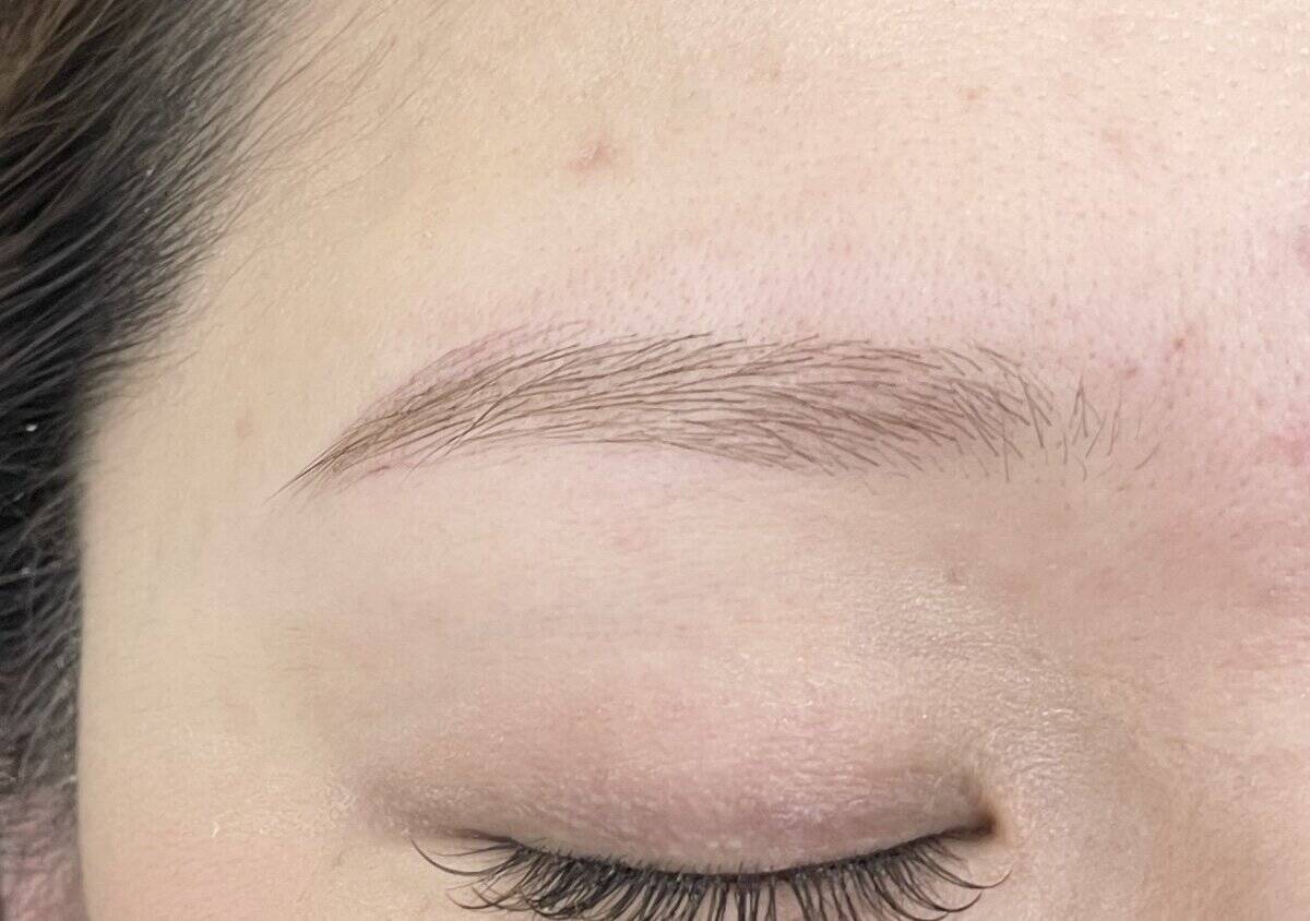 初心者さんでも失敗しない！最低限押さえるべき眉メイクのポイント