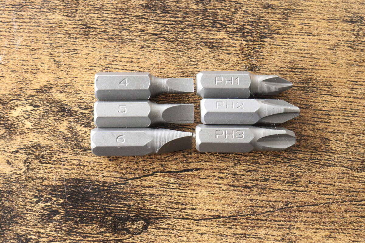 100均で買えるのが奇跡！「小さいのに高機能！」300円だけど買ってよかった本格工具