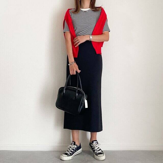 ユニクロのバズりトップスがめちゃ使える！30代女子は絶対買って！夏のボーダー旬コーデ5選♡