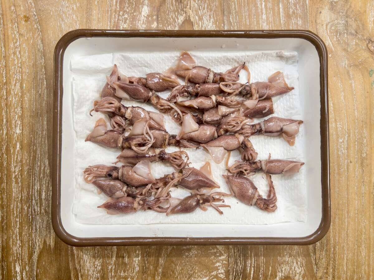 春だけの旬食材で作る「5分で簡単おつまみ」！菜の花とホタルイカのマリネ