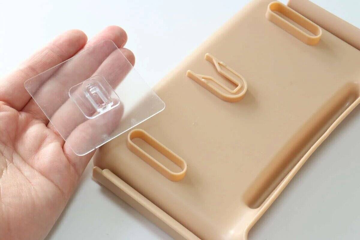 100均からついに出たよ～！「使いやすさが段違い！」「楽すぎる！」優秀キッチンホルダー3選