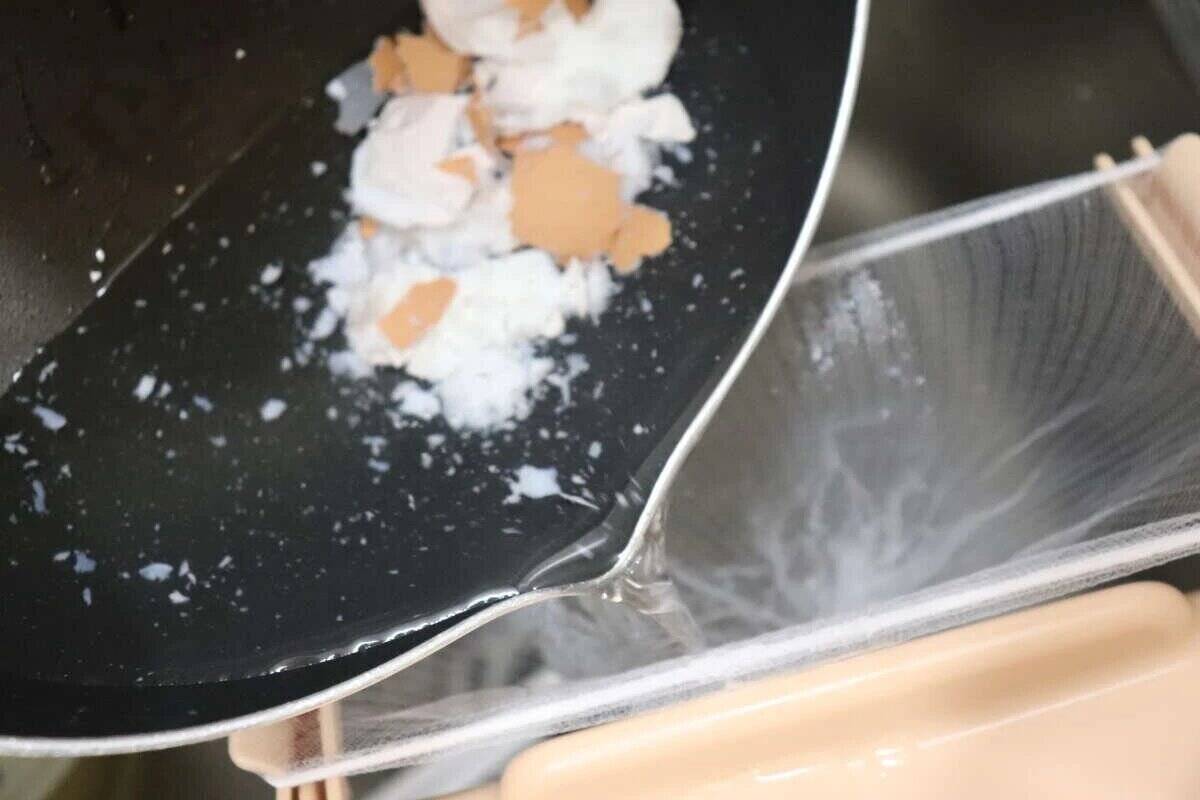 100均からついに出たよ～！「使いやすさが段違い！」「楽すぎる！」優秀キッチンホルダー3選