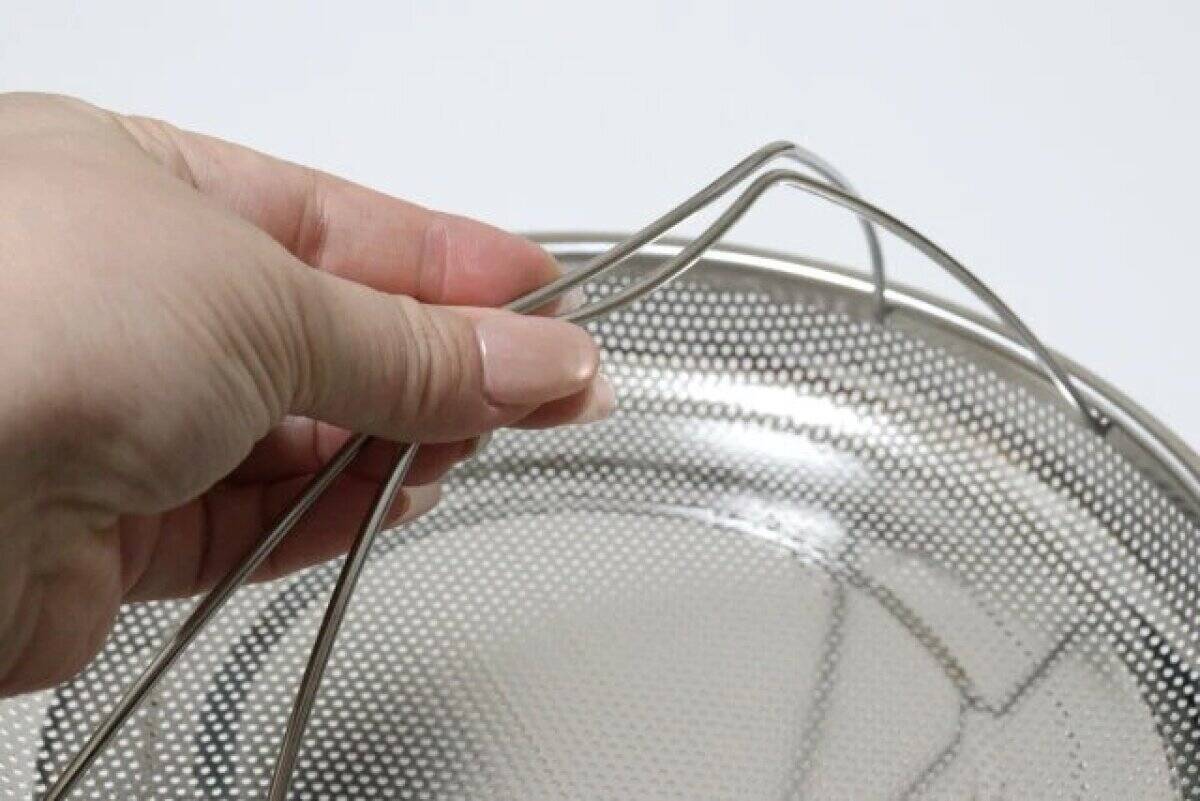 100均でスルーしたら損だよ！「これに変えたら快適度増した！」家事が楽になるキッチングッズ