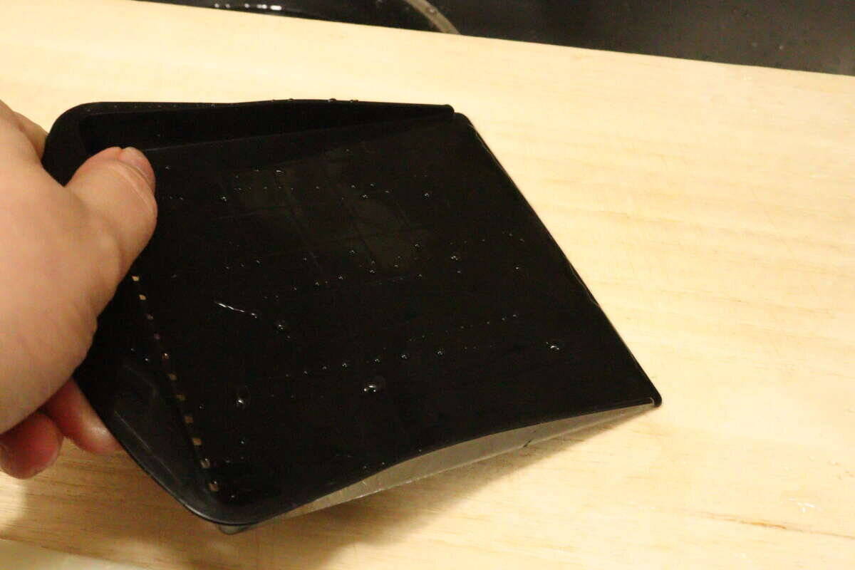 100均の板を使うと捗るよ～！「地味だけどいい仕事してくれる！」「台所に常備したい！」