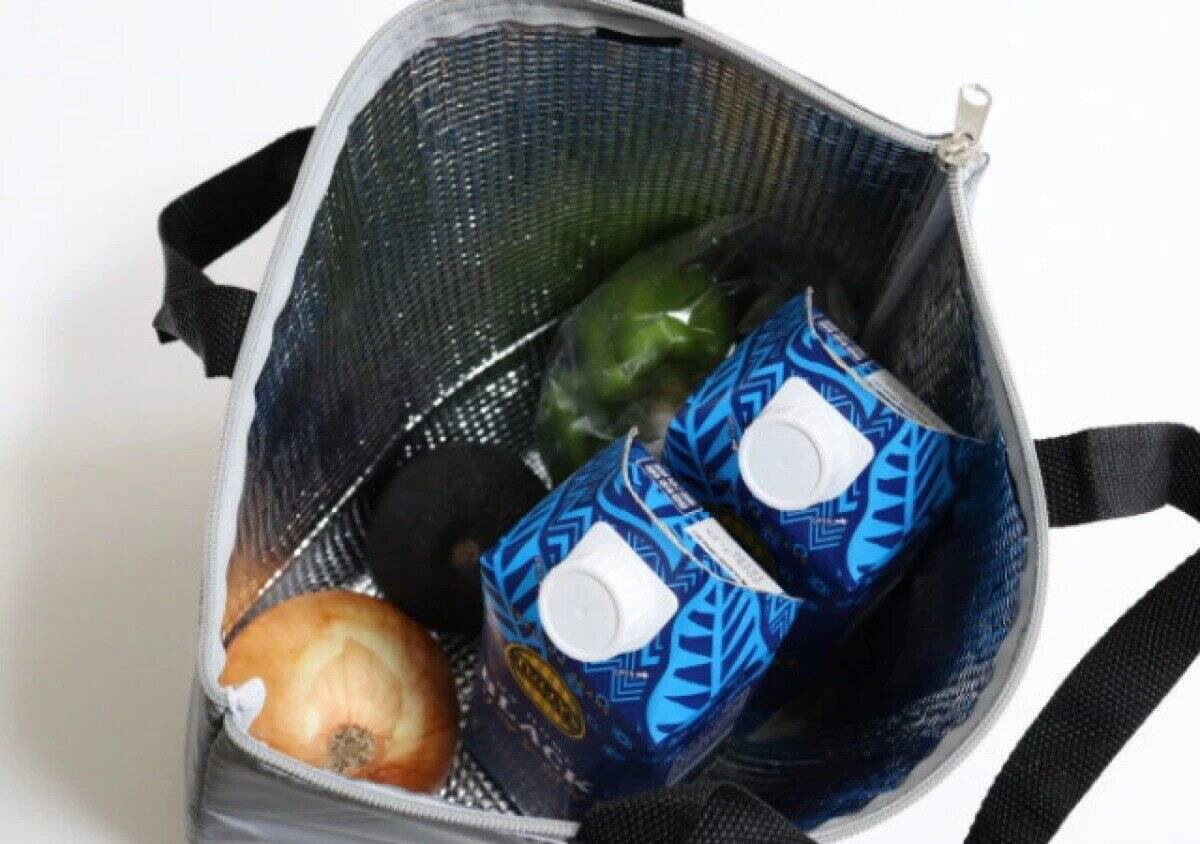 「100均で買った」って言うと驚かれる！普通に見えて機能的！家族分揃えたくなるバッグ