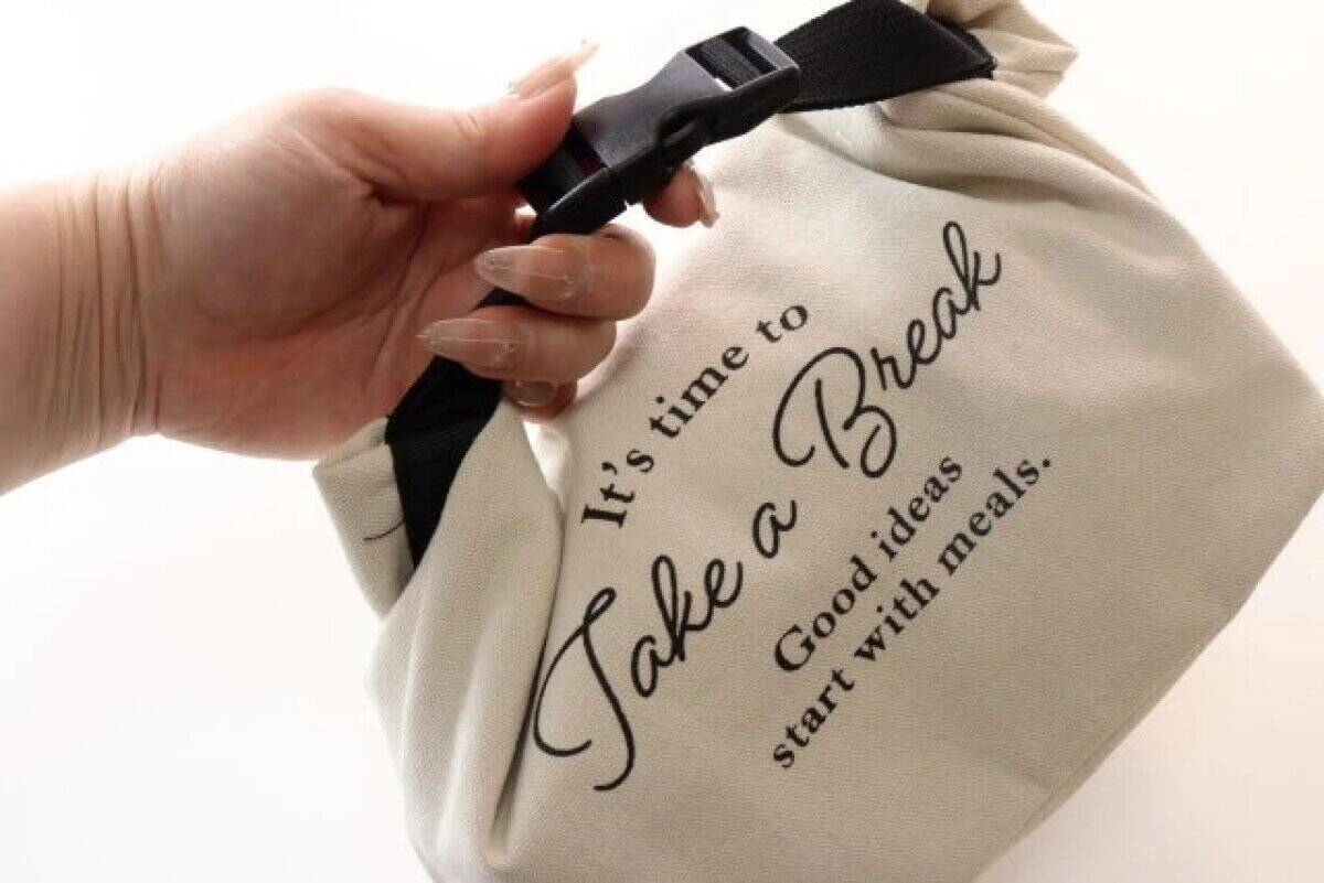 「100均で買った」って言うと驚かれる！普通に見えて機能的！家族分揃えたくなるバッグ